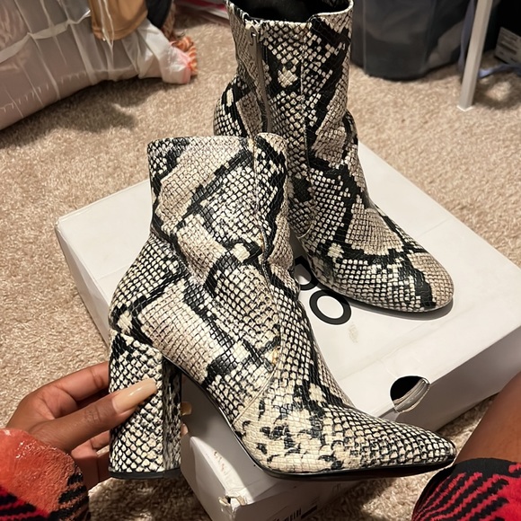 Python snake booties - Picture 3 of 3